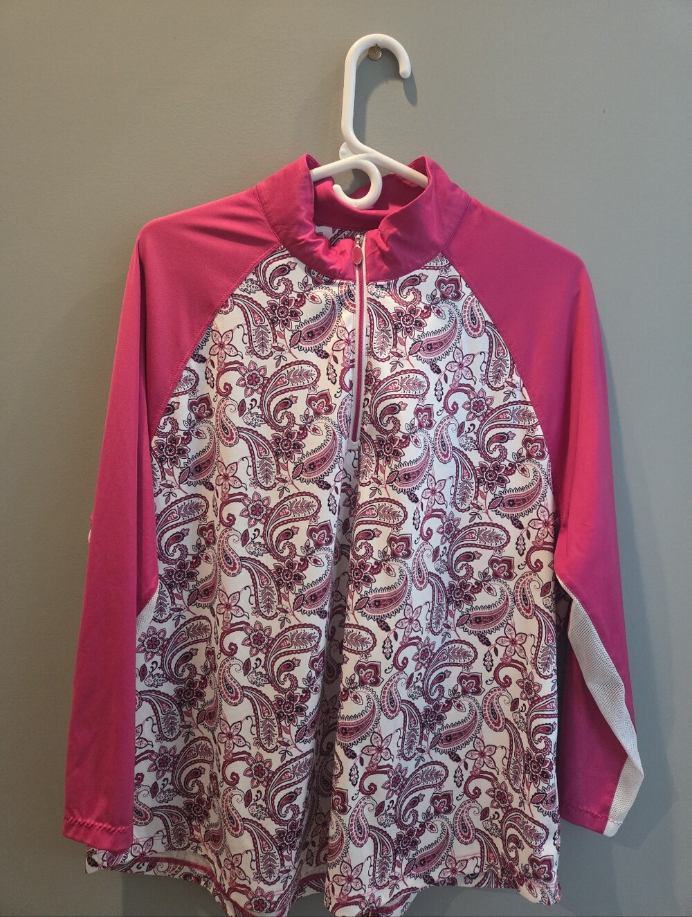 Greg Norman Collection Pink Paisley Zip-Front Raglan Top